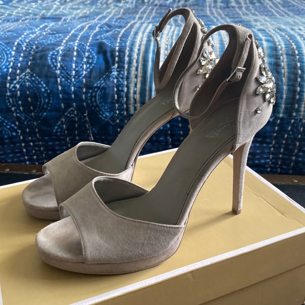 Michael Kohrs Patti Platform Embellished Heel, 8.5 - Picture 2 of 5